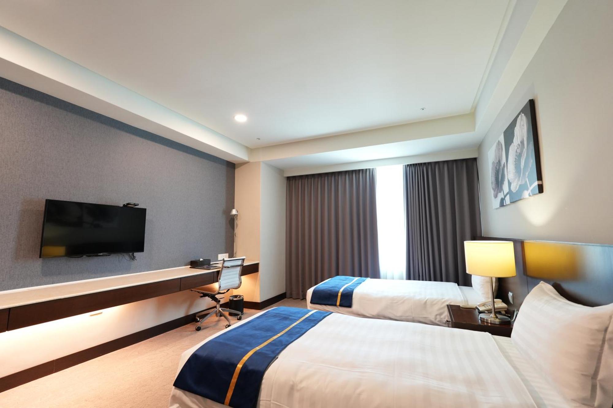 เบสท์โฮเต็ล Hotel เมืองฮวาเหลียน ภายนอก รูปภาพ