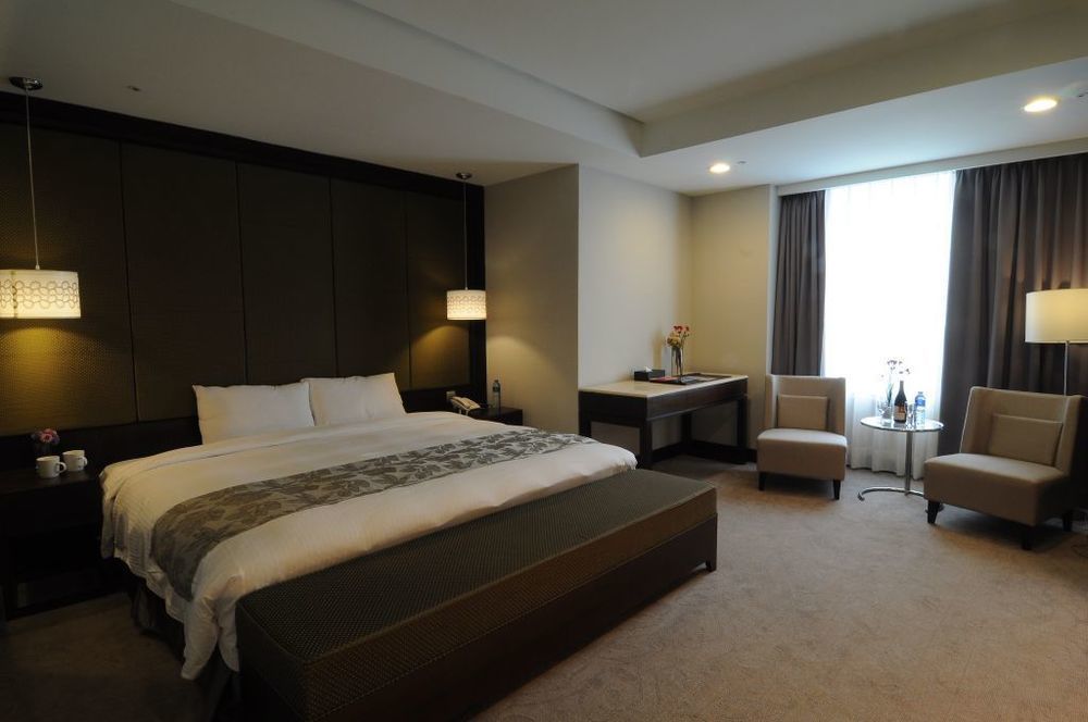 เบสท์โฮเต็ล Hotel เมืองฮวาเหลียน ภายนอก รูปภาพ