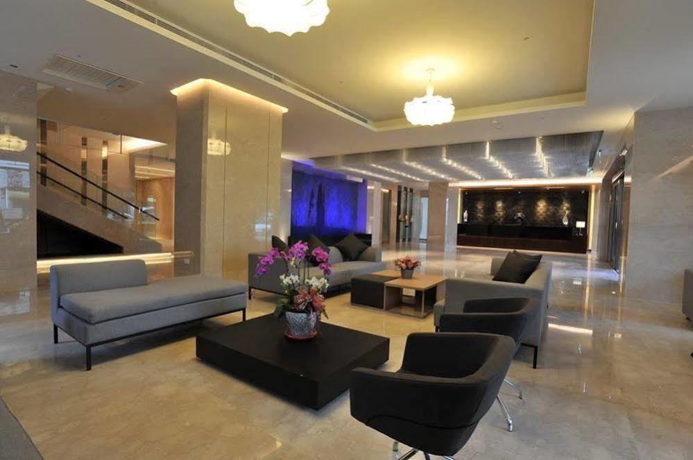 เบสท์โฮเต็ล Hotel เมืองฮวาเหลียน ภายนอก รูปภาพ